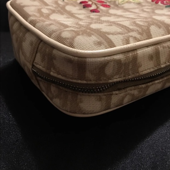 Christian Dior Authentic Embroidered Wristlet - Picture 6 of 7